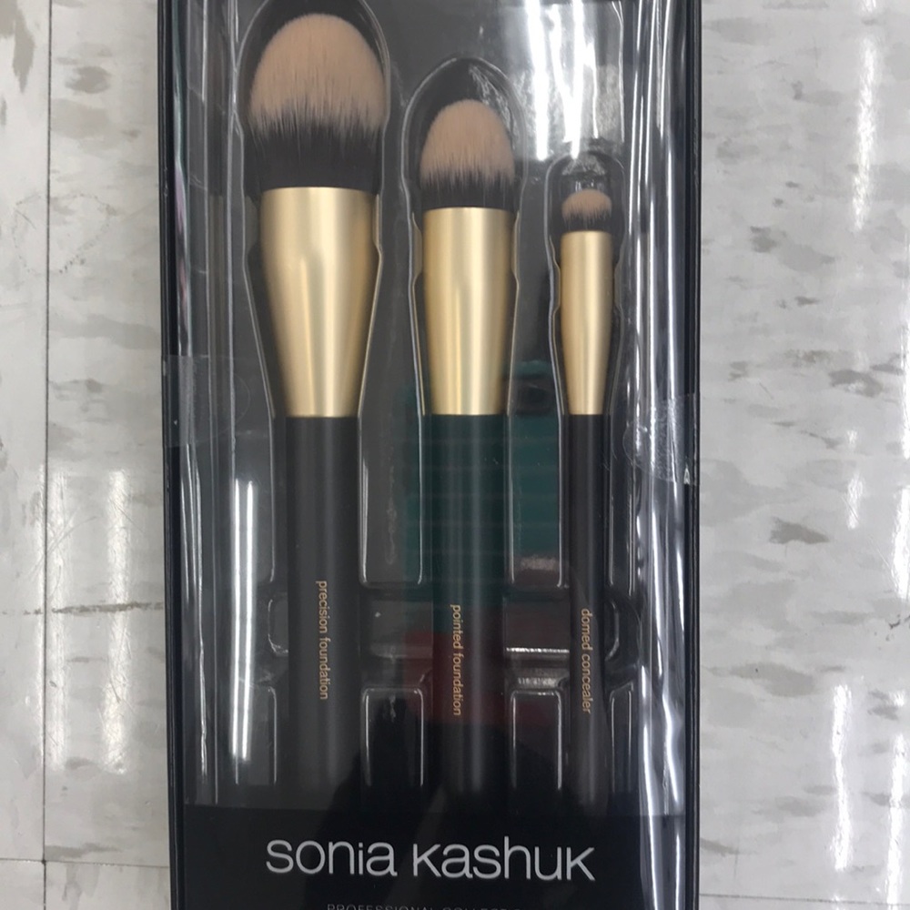 Sonia Kashuk Flawless Foundation Brushes